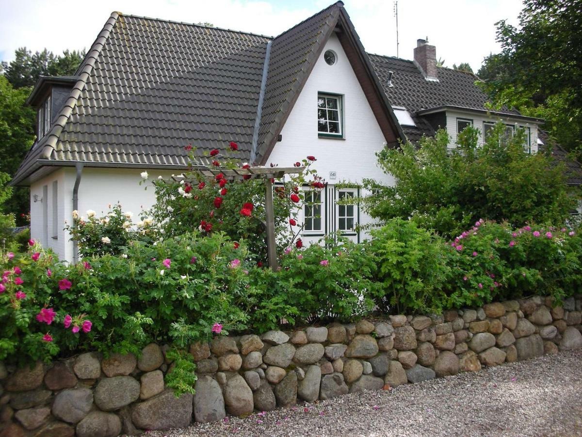 Ferienwohnungen Outzen Небель Экстерьер фото